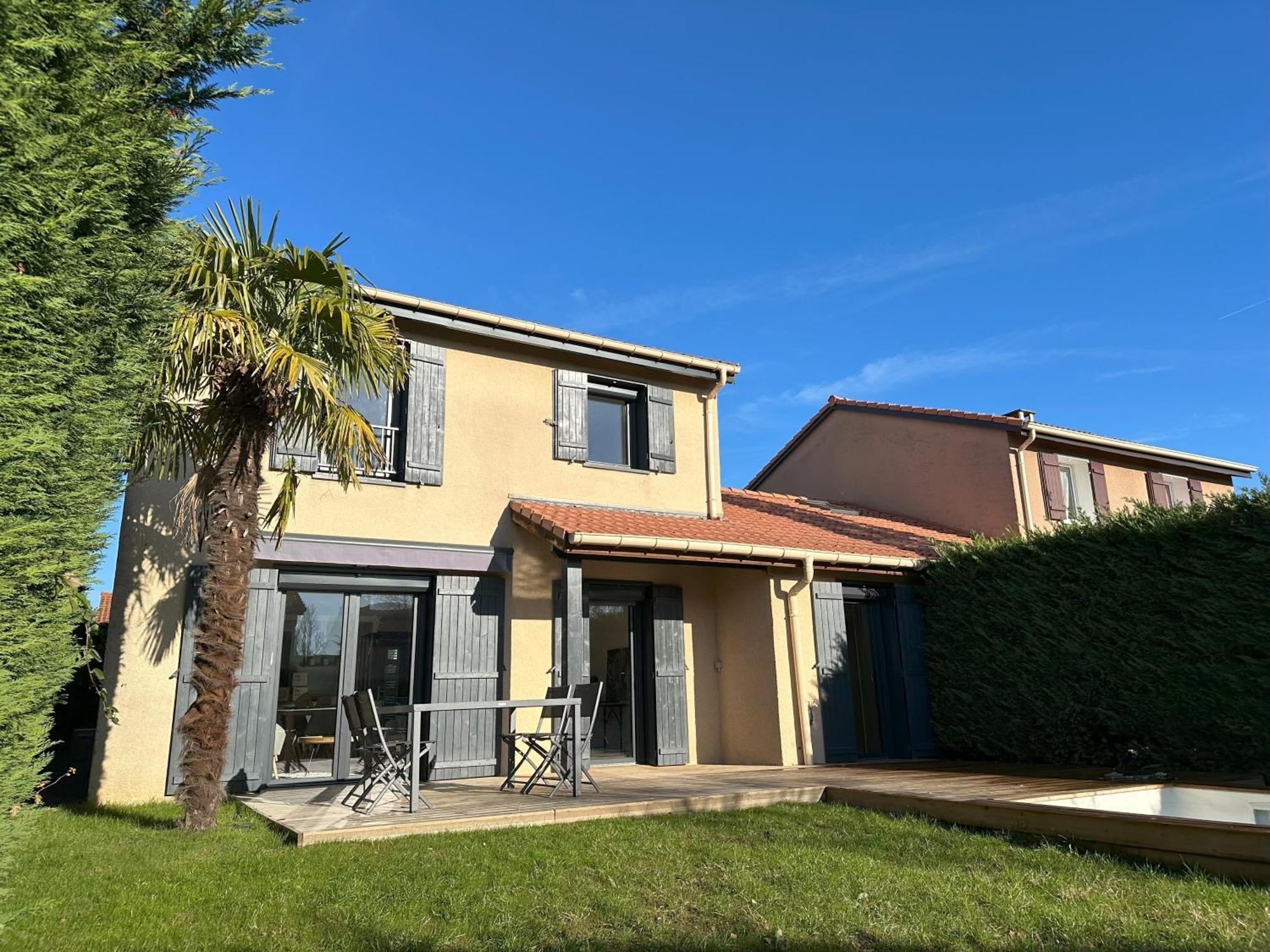 Sunny House - Villa 4 Chambres - Saint Genis Les Ollieres Экстерьер фото