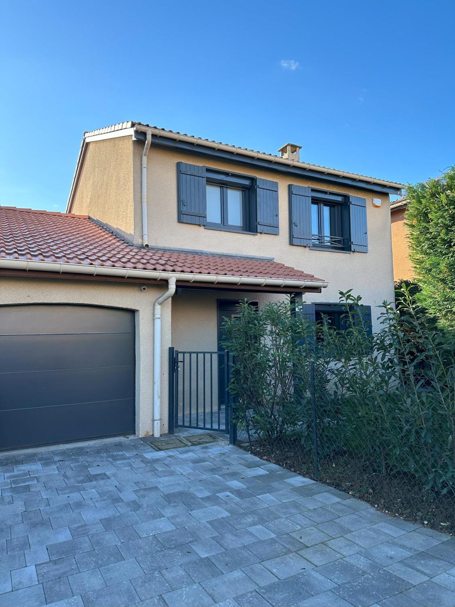 Sunny House - Villa 4 Chambres - Saint Genis Les Ollieres Экстерьер фото